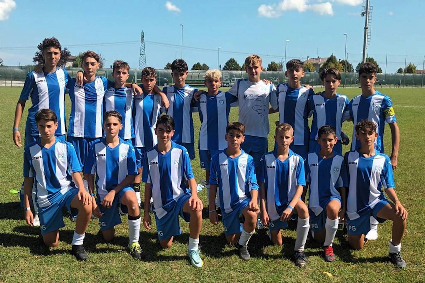 Ungdomsfotbollslag på Ravenna European Cup